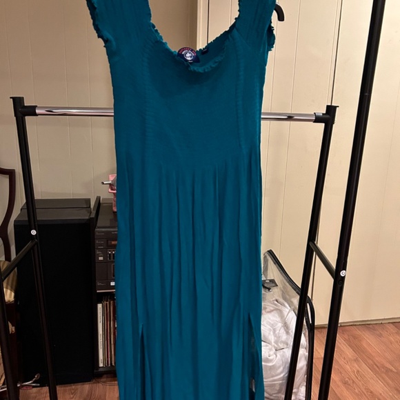 Summer dress - Picture 3 of 3